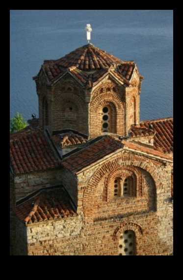 Kilise Zarafeti: Bizans Kiliselerinde Kilise Sanatı